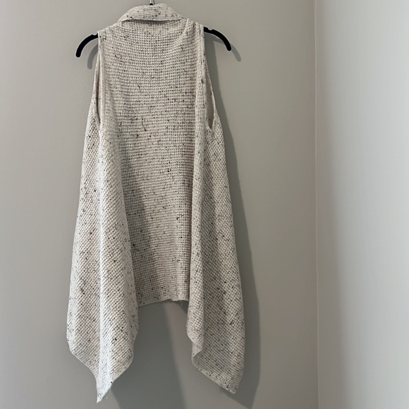 Old Navy cream confetti cardigan vest - Picture 6 of 8